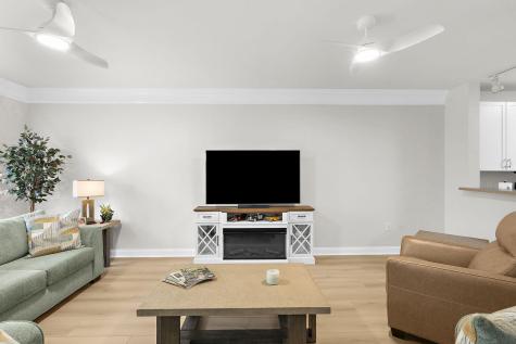 2014 Basildon Road Mount Pleasant SC 29466