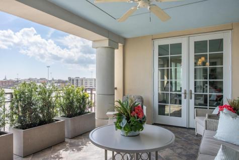 2 Laurens Street Charleston SC 29401