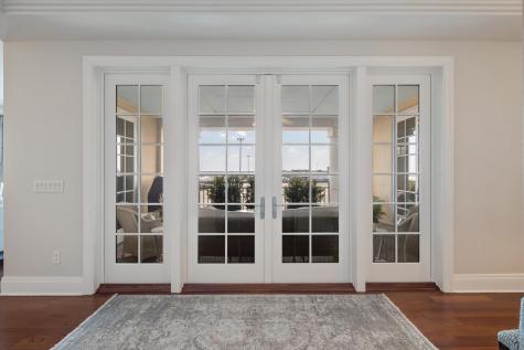 2 Laurens Street Charleston SC 29401