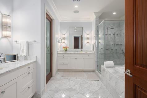 2 Laurens Street Charleston SC 29401