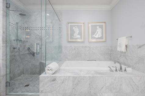 2 Laurens Street Charleston SC 29401
