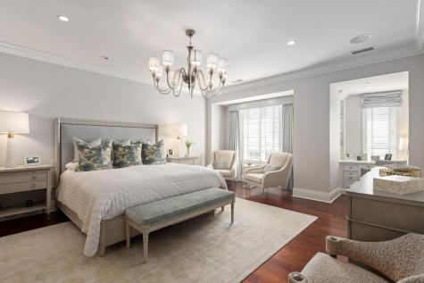 2 Laurens Street Charleston SC 29401