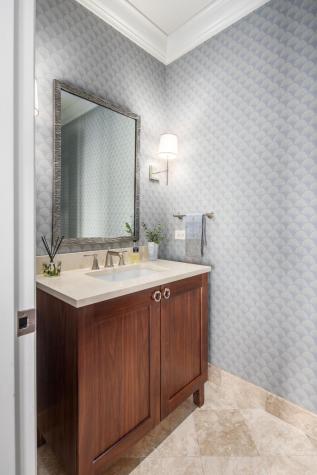 2 Laurens Street Charleston SC 29401