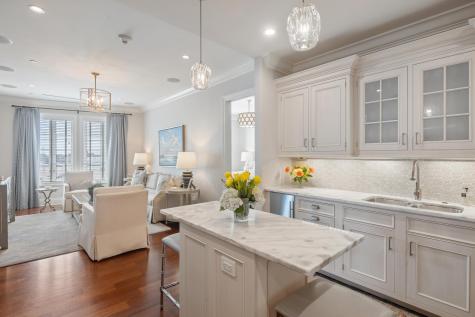 2 Laurens Street Charleston SC 29401