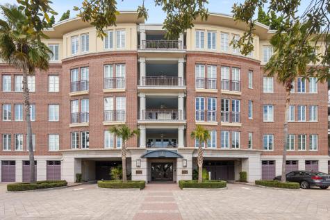 2 Laurens Street Charleston SC 29401