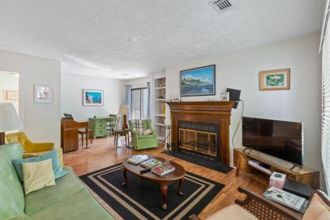 1717 Greystone Mount Pleasant SC 29464