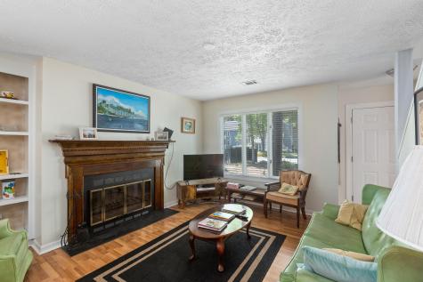1717 Greystone Mount Pleasant SC 29464