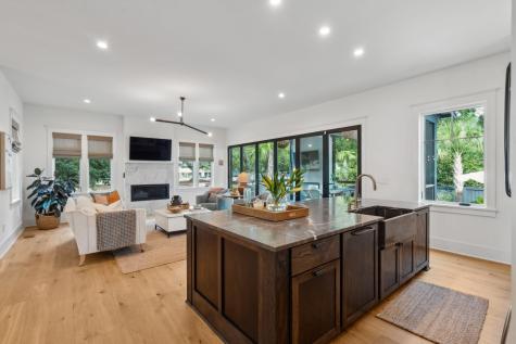 208 Mccormick Street Mount Pleasant SC 29464
