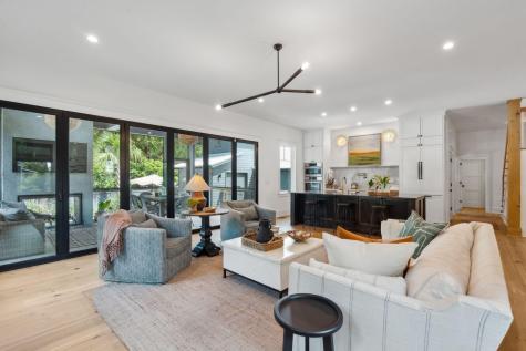 208 Mccormick Street Mount Pleasant SC 29464