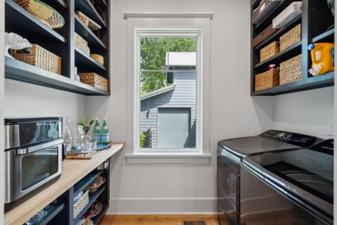 208 Mccormick Street Mount Pleasant SC 29464