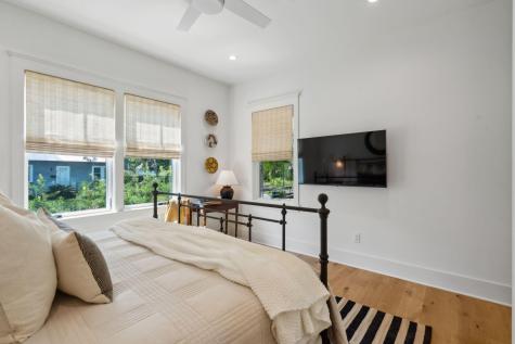 208 Mccormick Street Mount Pleasant SC 29464