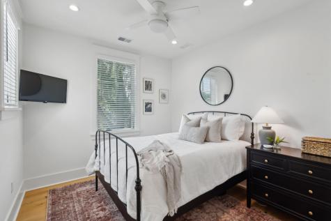 208 Mccormick Street Mount Pleasant SC 29464