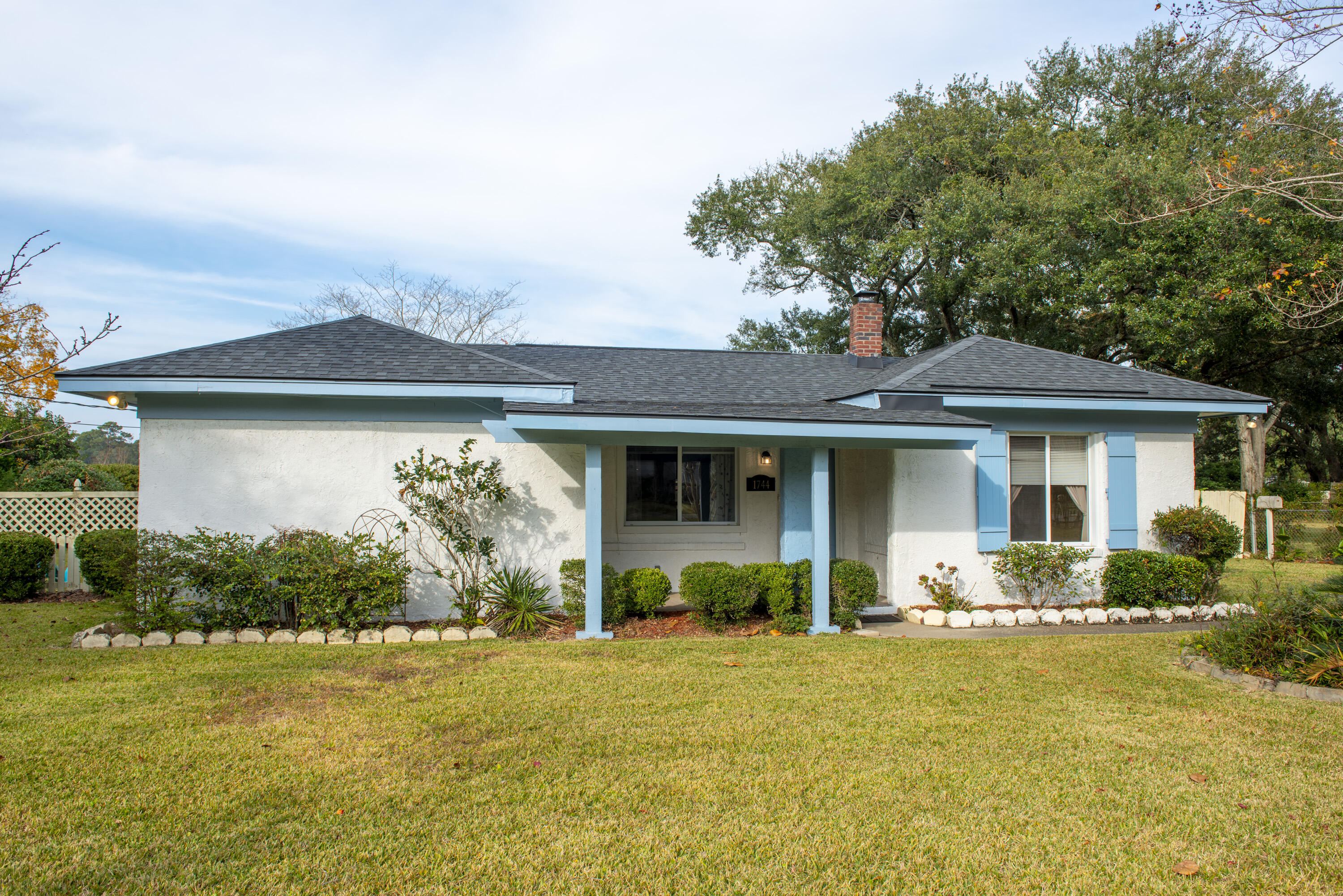 1744 Brantley Drive Charleston SC 29412