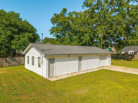 1004 Magnolia Lane Moncks Corner SC 29461