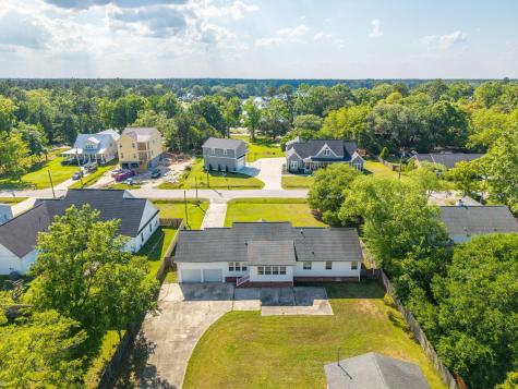1004 Magnolia Lane Moncks Corner SC 29461