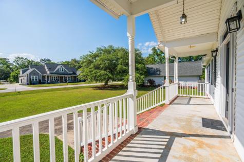 1004 Magnolia Lane Moncks Corner SC 29461