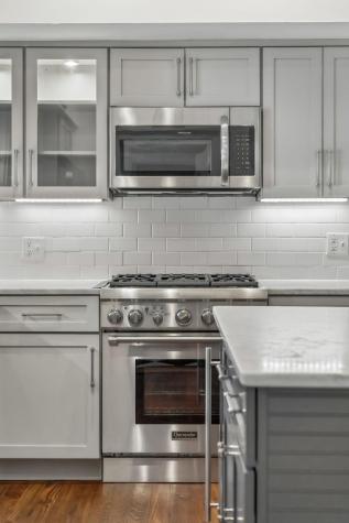 8 Trumbo Street Charleston SC 29401