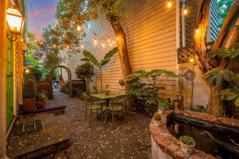 8 Trumbo Street Charleston SC 29401