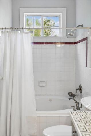 8 Trumbo Street Charleston SC 29401