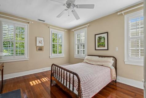 8 Trumbo Street Charleston SC 29401