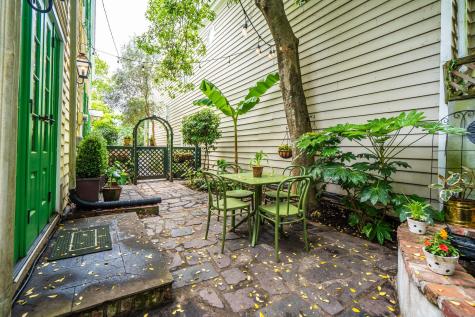 8 Trumbo Street Charleston SC 29401