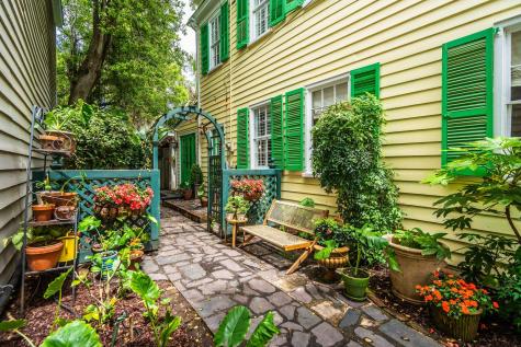 8 Trumbo Street Charleston SC 29401