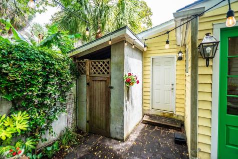 8 Trumbo Street Charleston SC 29401
