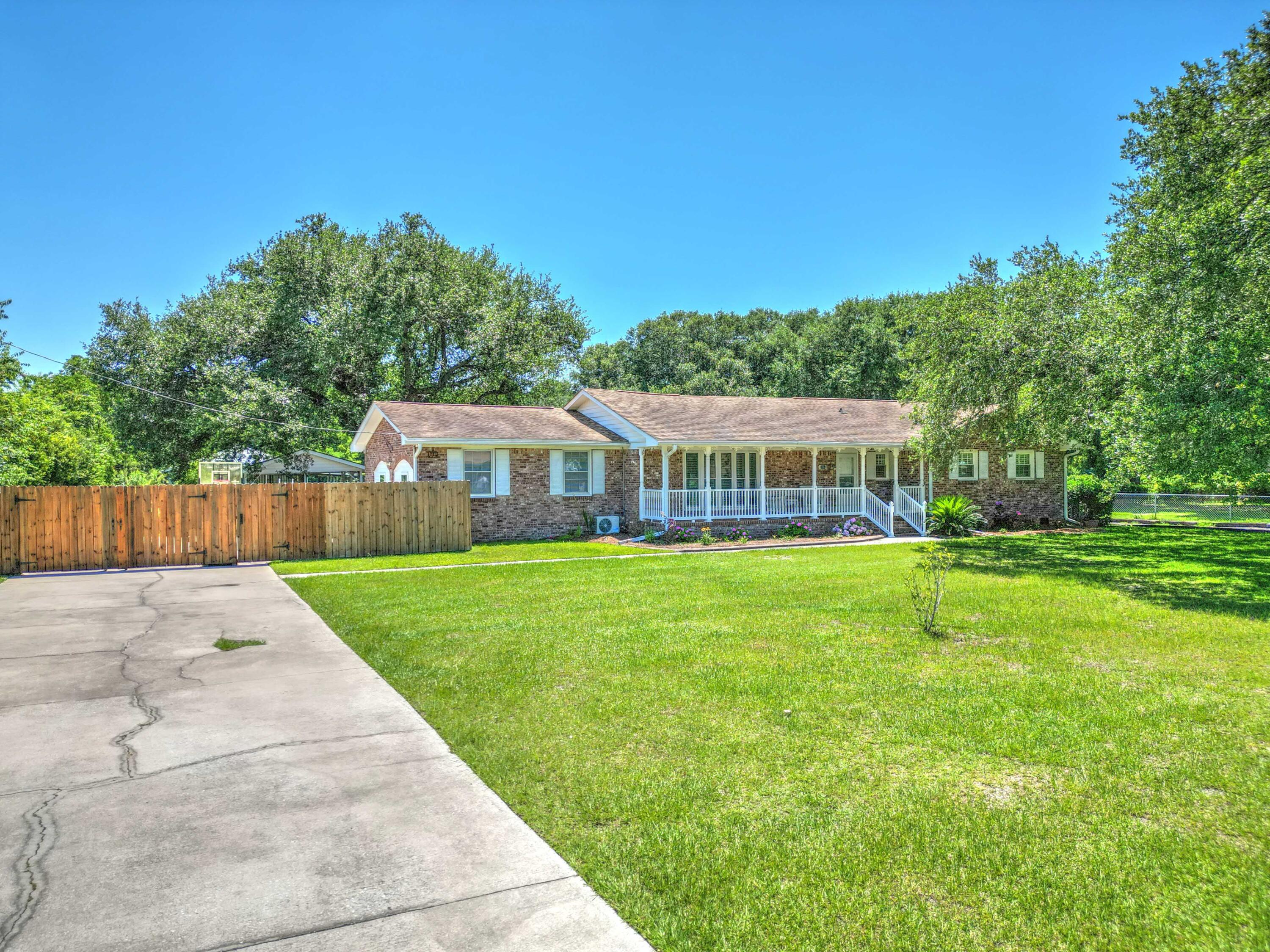 1941 Varner Street Summerville SC 29486