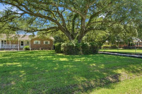 1941 Varner Street Summerville SC 29486
