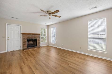 8498 William Moultrie Drive North Charleston SC 29420