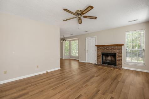 8498 William Moultrie Drive North Charleston SC 29420
