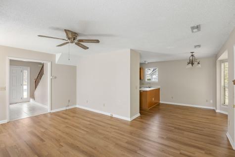 8498 William Moultrie Drive North Charleston SC 29420