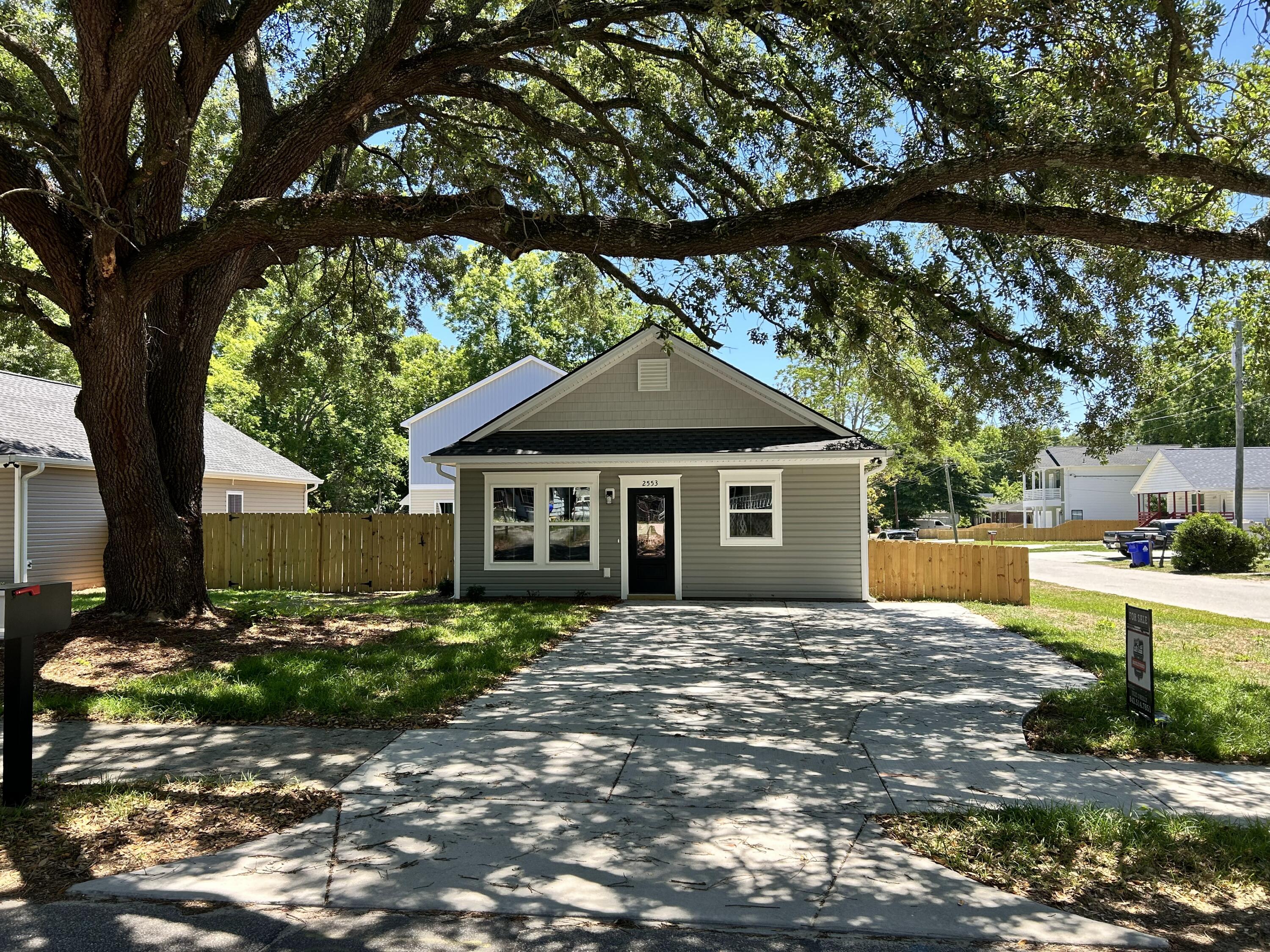 2553 Taylor Street North Charleston SC 29406