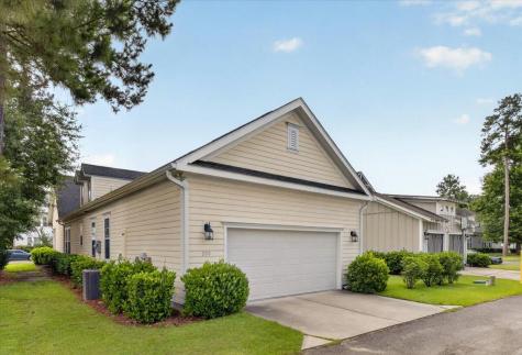 203 Ilderton Street Summerville SC 29483