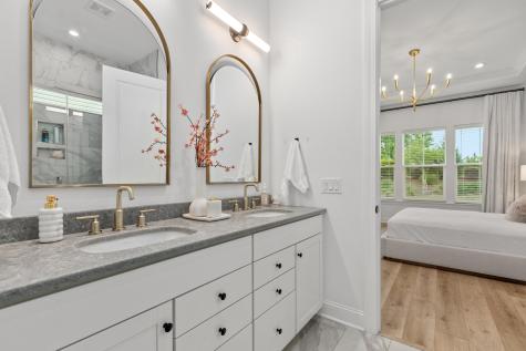 318 Tupelo Lake Drive Summerville SC 29486