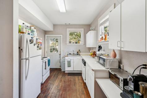 208 Calhoun Street Charleston SC 29401