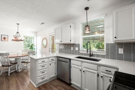 2446 Castlereagh Road Charleston SC 29414