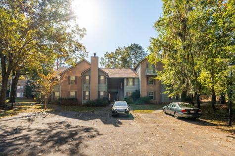 7951 Cricket Court North Charleston SC 29418