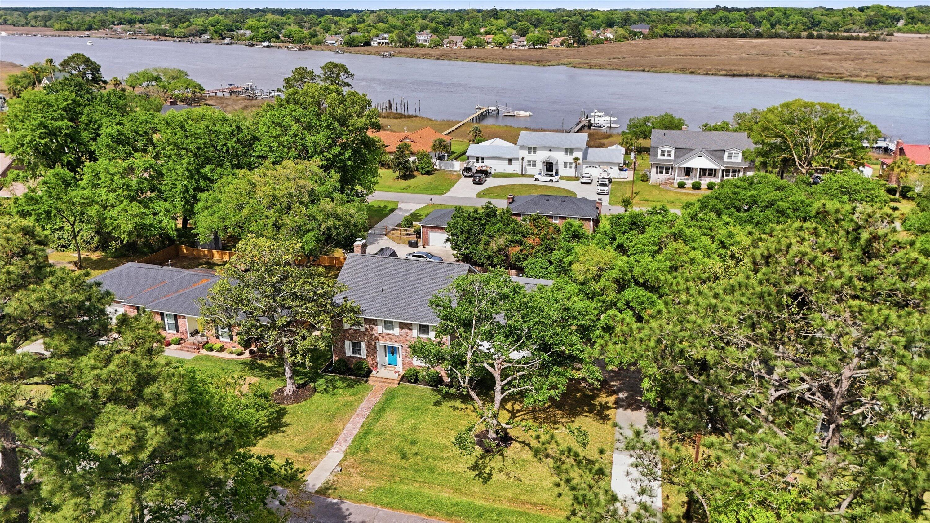 2388 Erskine Avenue Charleston SC 29414