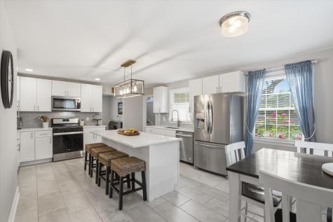 2388 Erskine Avenue Charleston SC 29414