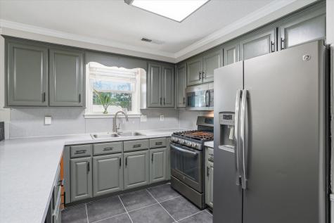 221 Froman Drive Summerville SC 29483