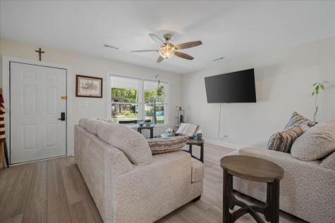 109 Robin Court Summerville SC 29485