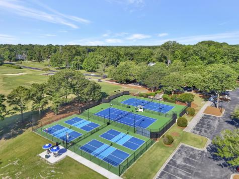 8631 Woodland Walk North Charleston SC 29420