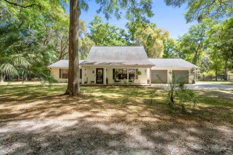 32 W Cedar Road Saint Helena Island SC 29920