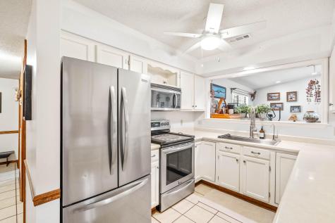 32 W Cedar Road Saint Helena Island SC 29920
