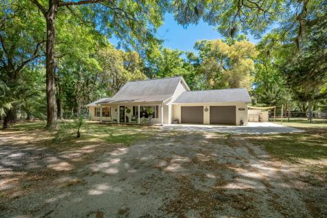 32 W Cedar Road Saint Helena Island SC 29920