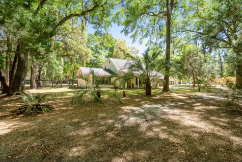 32 W Cedar Road Saint Helena Island SC 29920