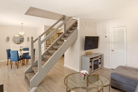 2494 Etiwan Avenue Charleston SC 29414