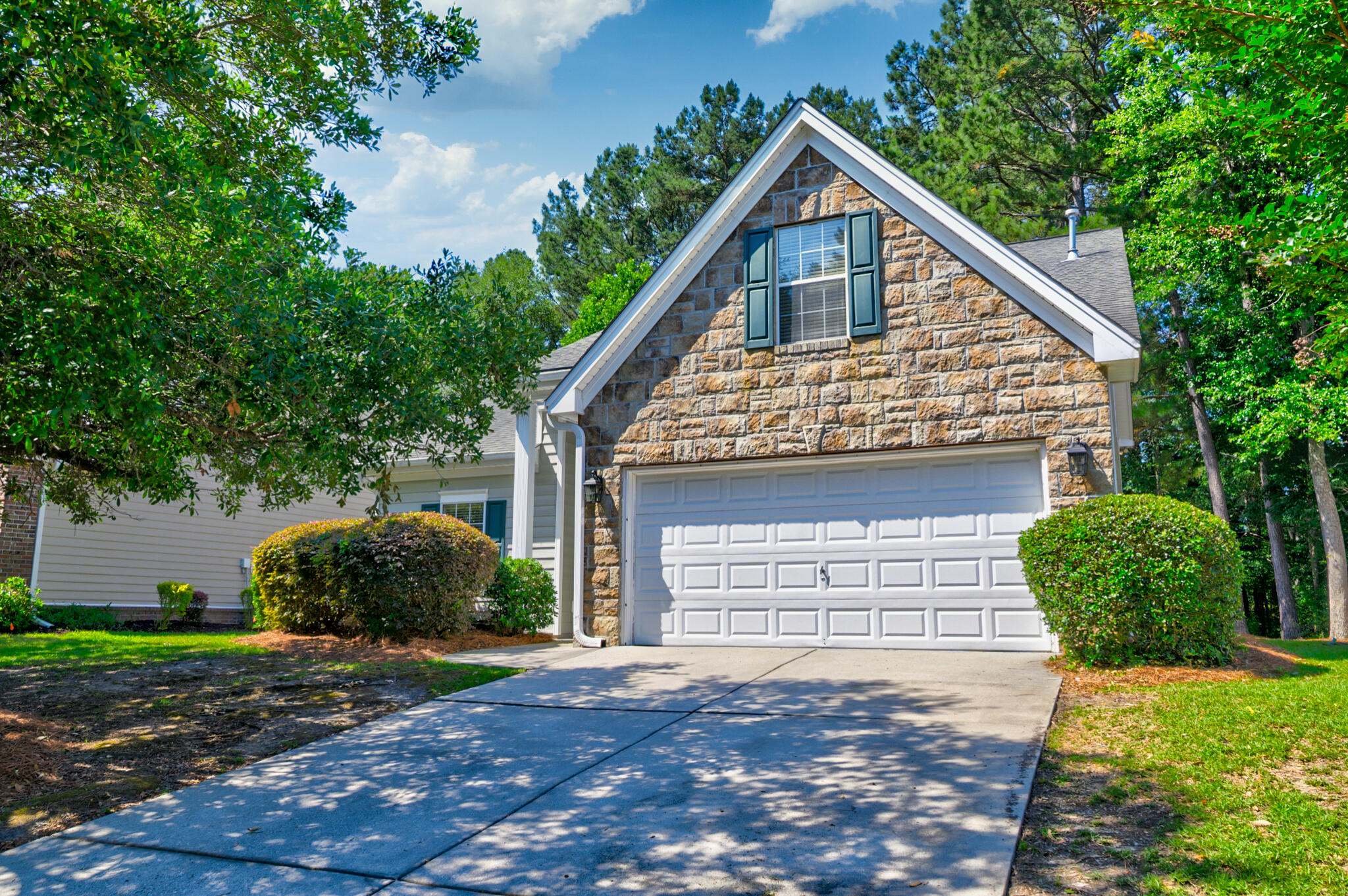 4921 Franconia Drive Summerville SC 29485