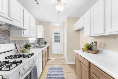 38 Woodleaf Court Charleston SC 29407